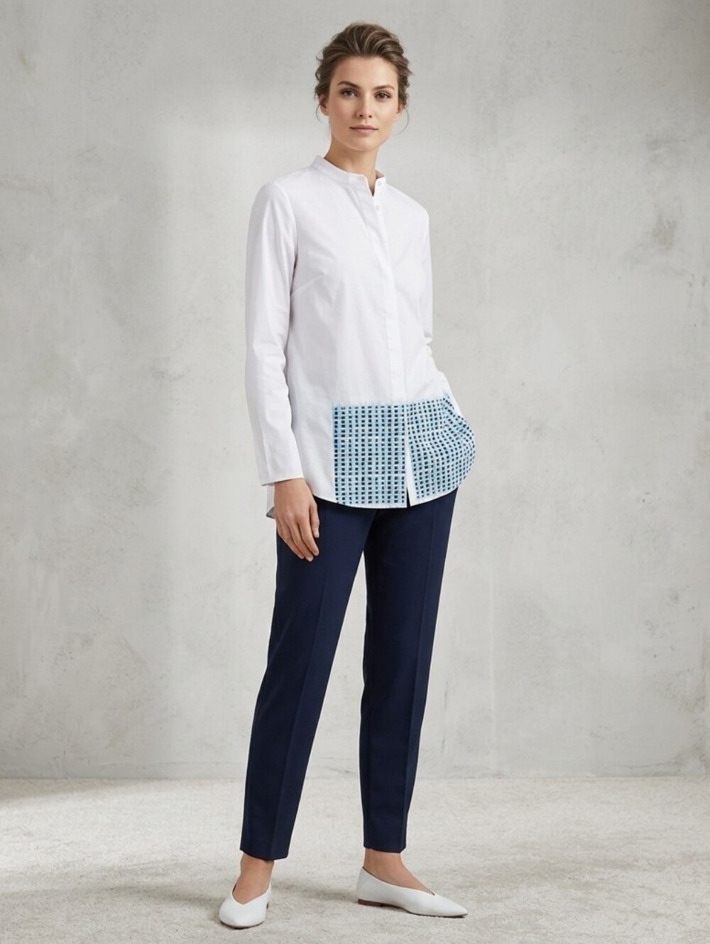 Piazza Sempione Italian white button up blouse blue black geometric Sz 6 top